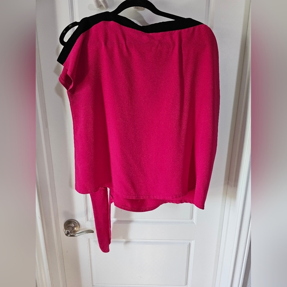 Pink blouse - Picture 2 of 3